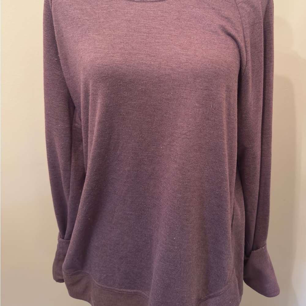 Classic Women's Long-Sleeve Pullover Sweater - Dusty Mauve